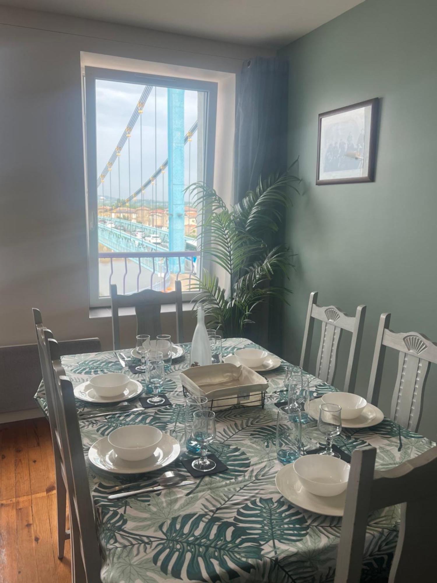 Appartement Prive « Blue Bridge & Sauna » Serrières-en-Chautagne エクステリア 写真
