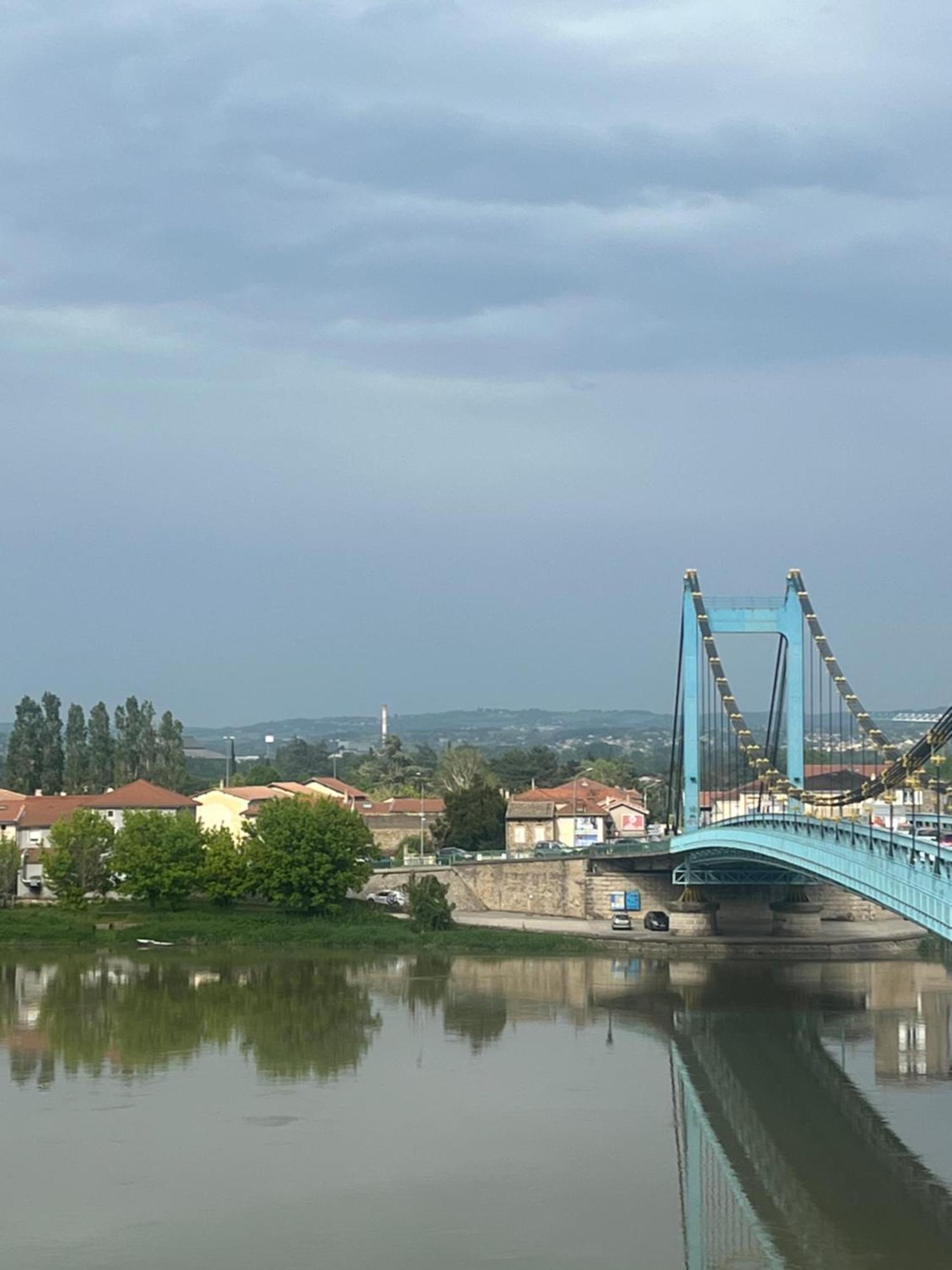 Appartement Prive « Blue Bridge & Sauna » Serrières-en-Chautagne エクステリア 写真